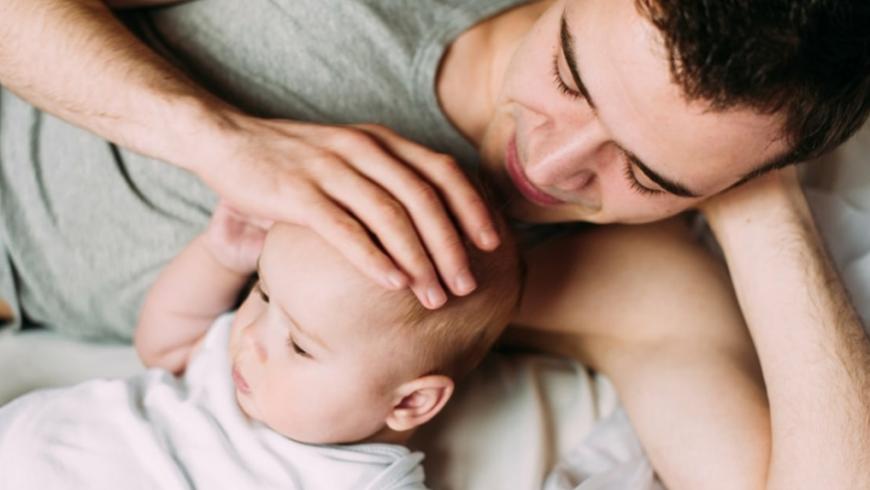Papà e neonato