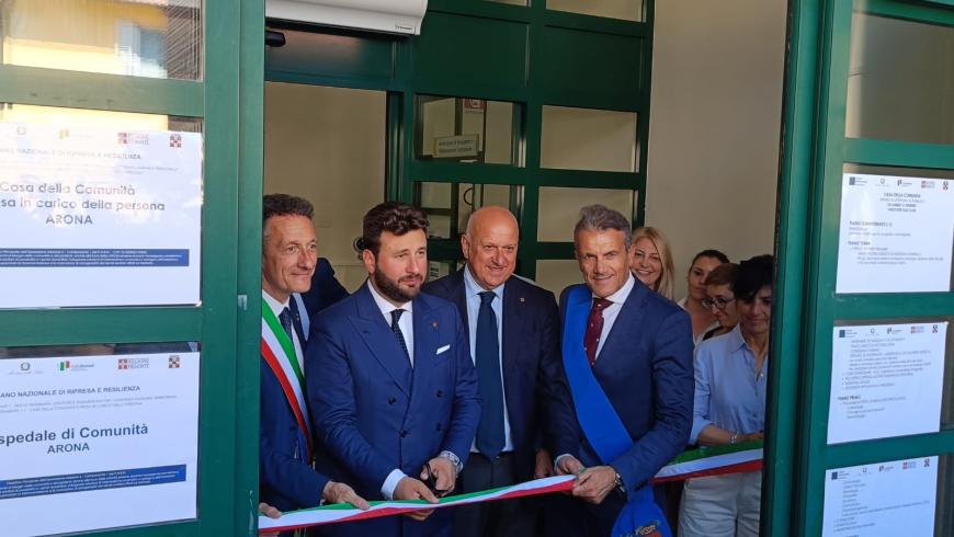 Taglio nastro Casa della Comunità di Arona